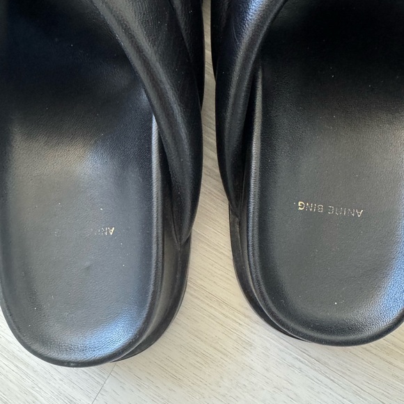 Anine Bing Lizzie Slides - Picture 6 of 10